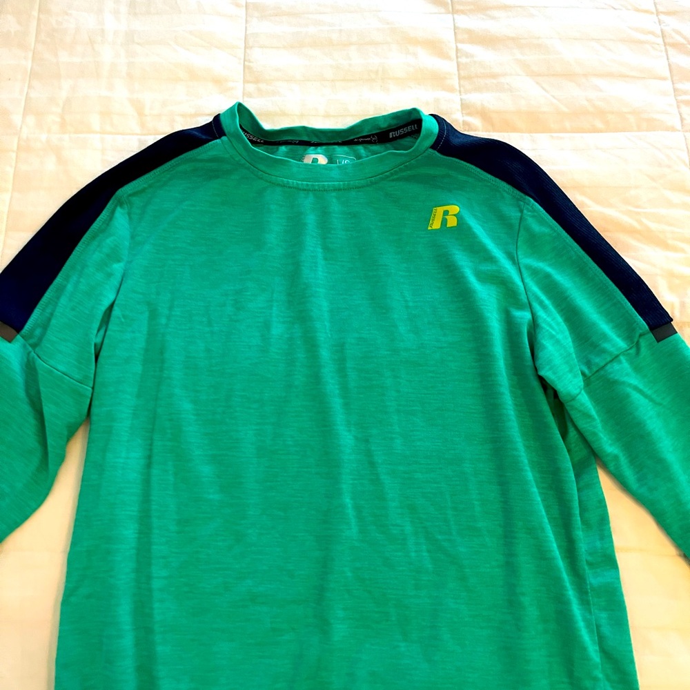 Russell Youth L/G 10-12 active wear long sleeve shirt